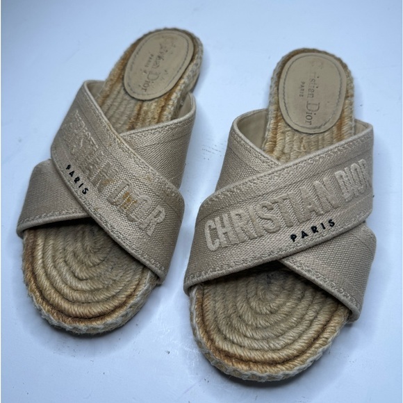 CHRISTIAN DIOR GRANVILLE SANDALS SZ 35.5 CREAM BEIGE FLATS - Picture 1 of 6